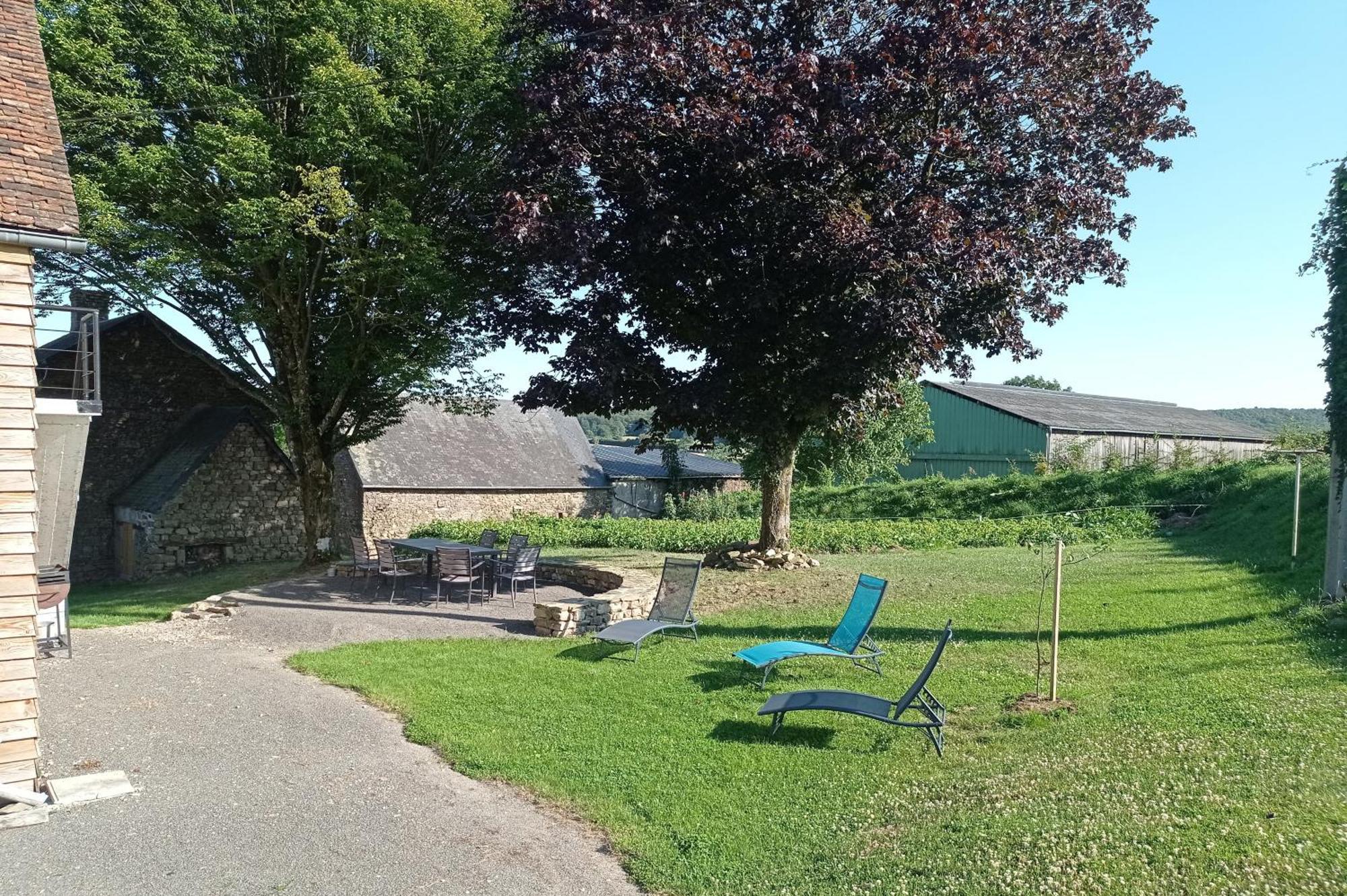 Gite Les Tongs Des Pres, Au Coeur Du Parc Normandie Maine Livaie Экстерьер фото